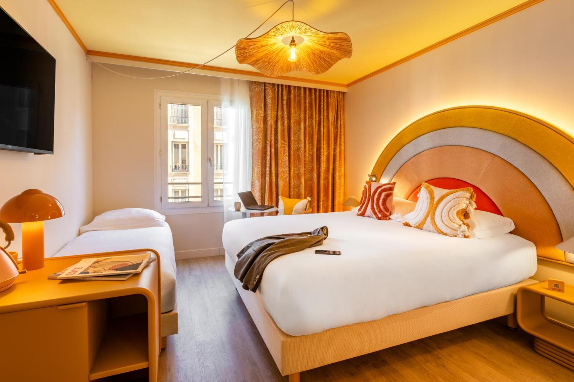 Pam Hotel